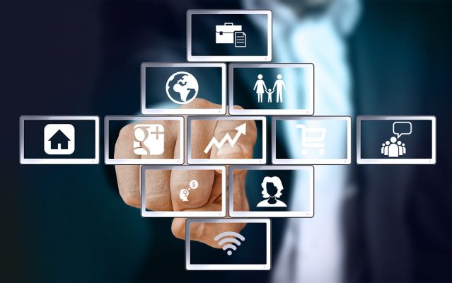 Explorando los sistemas de pago en línea: Cómo funcionan y cómo elegir el mejor para ti - - Los sistemas de pago en línea son herramientas que permiten realizar transacciones y compras a través de internet de forma rápida y segura.
- Existen diferentes tipos de sistemas de pago en línea, como las tarjetas de crédito, las billeteras electrónicas y las transferencias bancarias.
- Para elegir el mejor sistema de pago en línea para ti, es importante considerar factores como la seguridad, la facilidad de uso, las tarifas y las opciones de integración con otras plataformas.
- Algunos de los sistemas de pago en línea más populares son PayPal, Stripe, Square y Apple Pay.
- Es recomendable leer reseñas y opiniones de usuarios antes de tomar una decisión sobre qué sistema de pago en línea utilizar.
- También es importante establecer medidas de seguridad como el uso de contraseñas seguras, la verificación en dos pasos y la actualización regular de la información personal.
- La integración de un sistema de pago en línea en tu sitio web o tienda en línea puede mejorar la experiencia del usuario y aumentar las ventas.
- Si tienes dudas sobre qué sistema de pago en línea elegir, es recomendable contactar al servicio de atención al cliente de cada plataforma para obtener más información y asesoramiento. | 360group.ai - 58